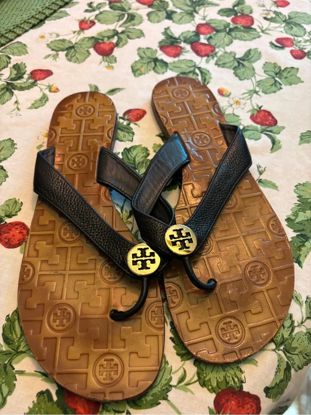 Tory Burch Black Leather Thong Sandals with Gold Logo
